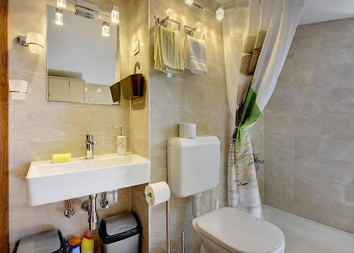 펜션 Family Friendly House With A Parking Space - 22738 *