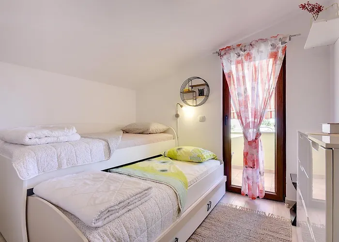 펜션 Family Friendly House With A Parking Space - 22738 *